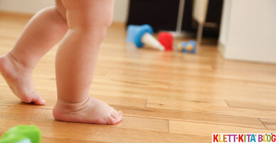 Wir stampefen mit den Füßen – Begrüßungsreim