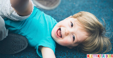 Turnen im Schlafraum? – Wie jede Kita mehr Bewegungsmöglichkeiten schaffen kann