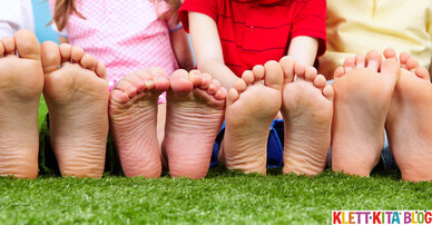 Kleines Fußspiel für Kinder