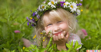 Die Blumenkinder – Laufspiel mit Bastelanleitung