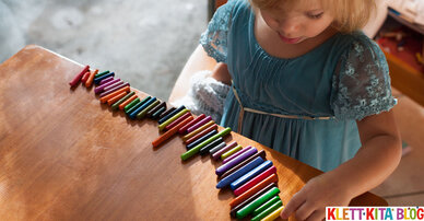 Passt die Perle durch das Loch? – Größen erkennen und einordnen